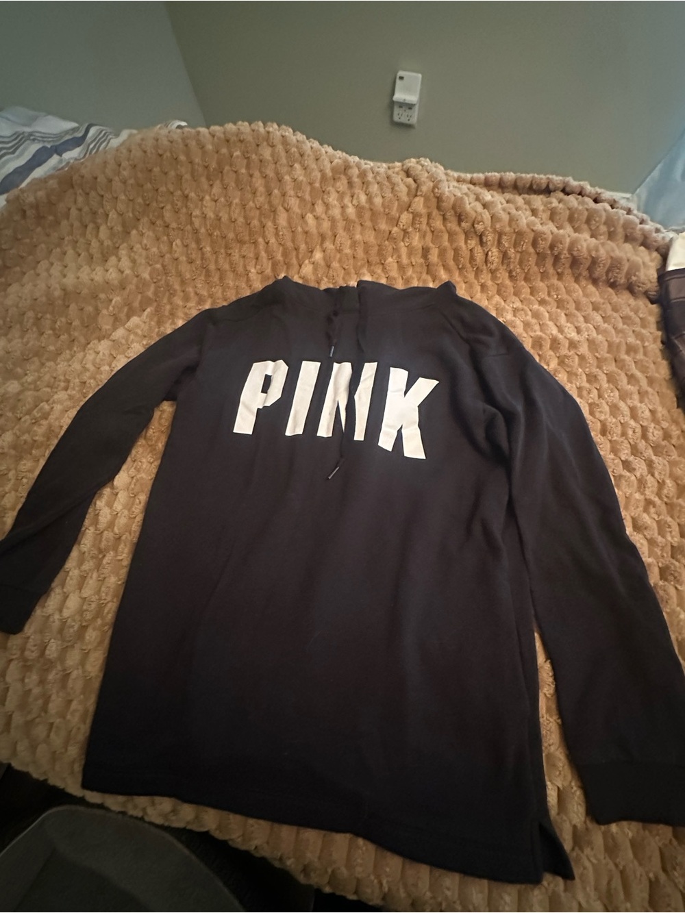 PINK Victoria's Secret Black Crewneck Sweatshirt with White Logo